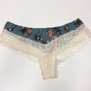 Joules Scarlet lace panties size large floral